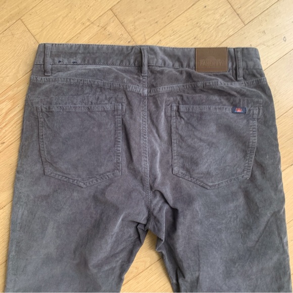 FAHERTY Gray Stretch Organic Cotton Cords- Sz 32- Like New! - Picture 8 of 14